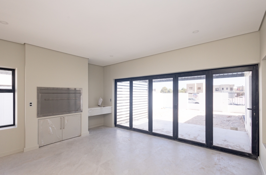 4 Bedroom Property for Sale in Sandown Western Cape